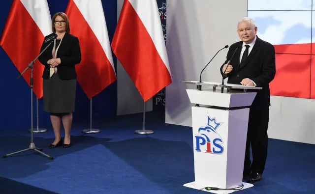 Beata Mazurek: Chronimy i będziemy chronić prezesa Jarosława Kaczyńskiego