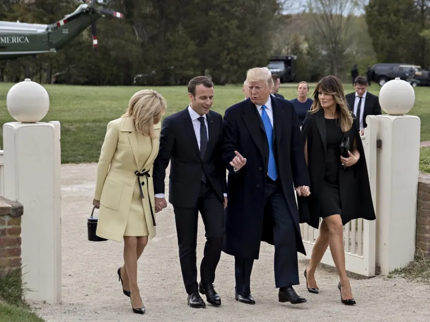 10925960-brigitte-macron-emmanuel-macron.jpg