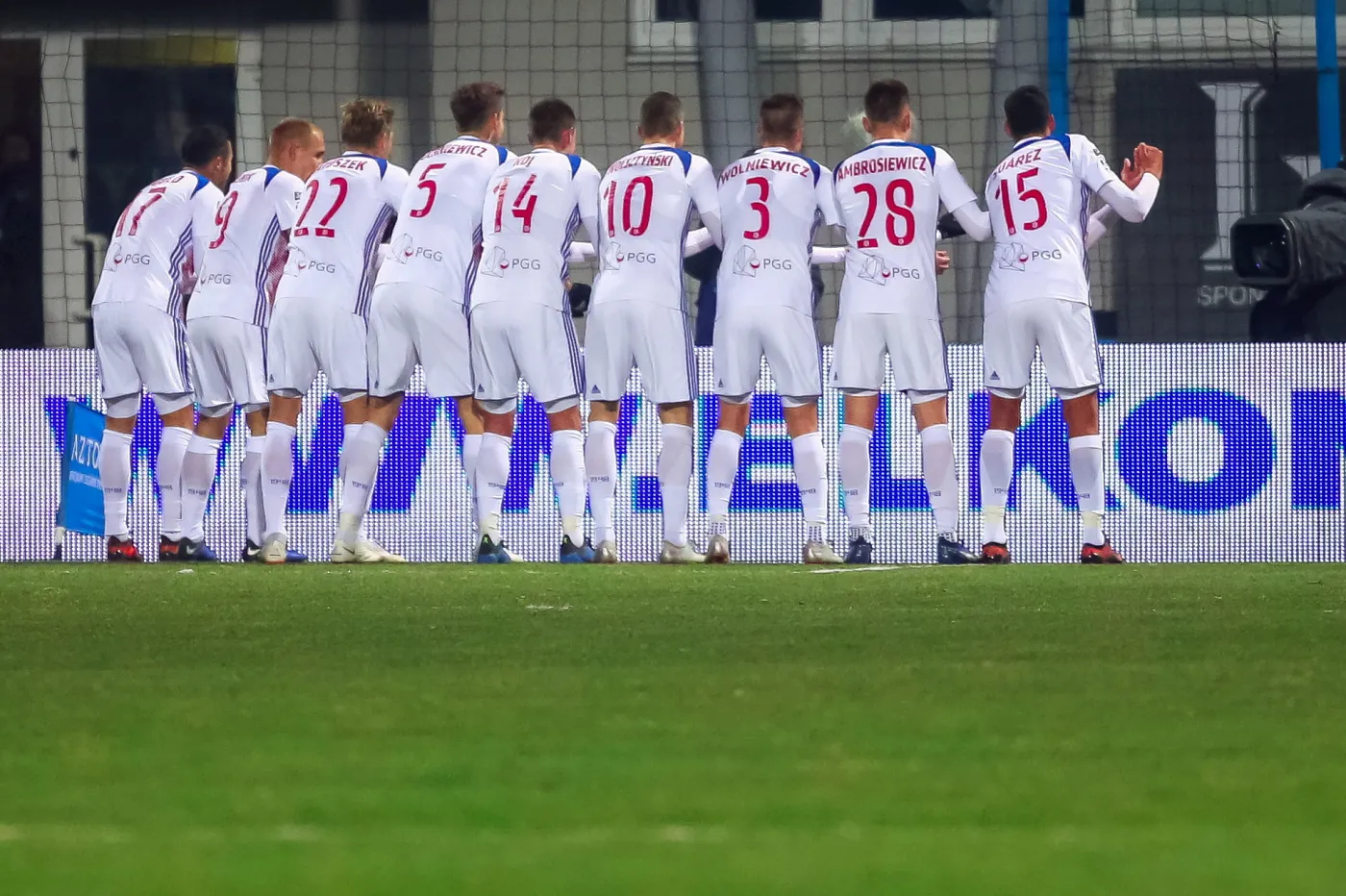 Radość zawodników Górnika Zabrze ze zdobytej bramki, podczas meczu piłkarskiej Ekstraklasy z Wisłą Płock