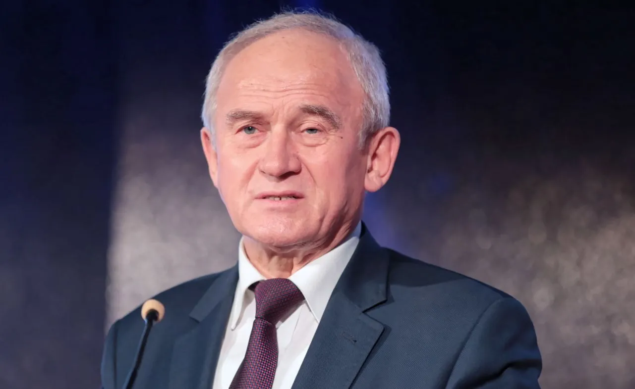 11865999-krzysztof-tchorzewski-minister.jpg