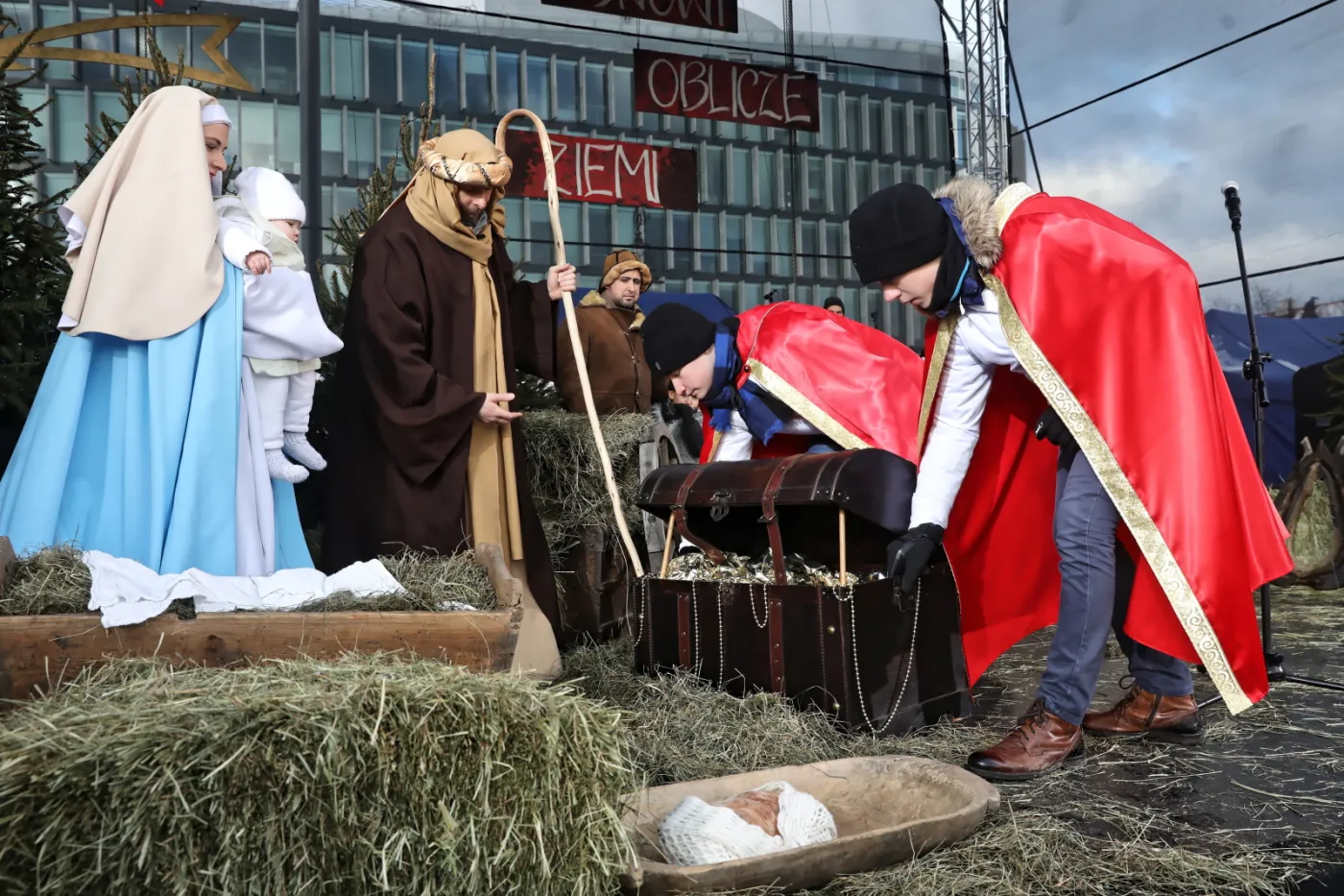 11985725-orszak-trzech-kroli-przeszedl.jpg