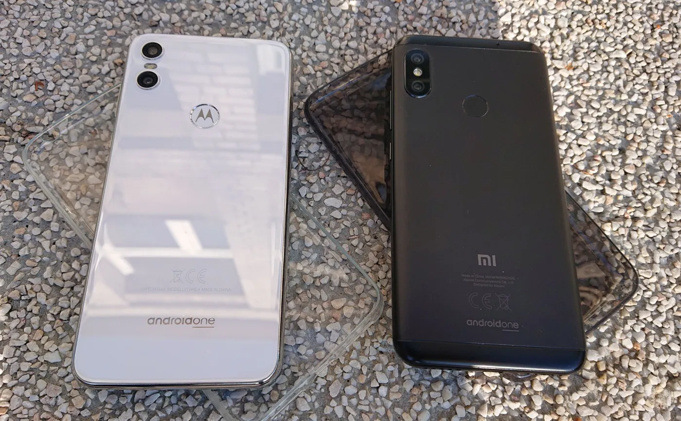 Motorola One i Xiaomi Mi A2 Lite 