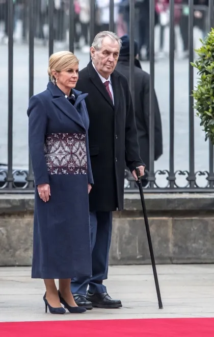 12261994-kolinda-grabar-kitarovic-milos.jpg