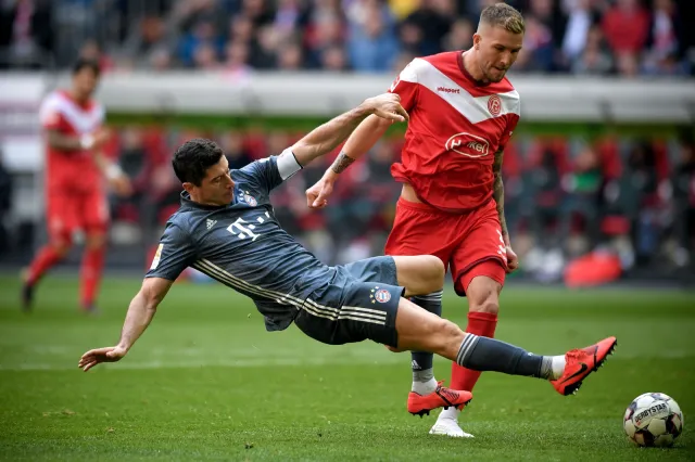 Lewandowski w czwartek pobił się z Comanem, a dziś gratulował mu po strzelonych golach