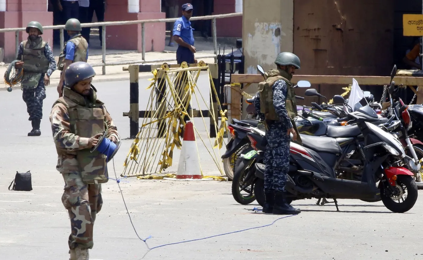 Tragiczna akcja służb na Sri Lance. Kamikadze wysadzili w powietrze kobiety i dzieci