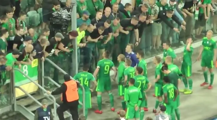 Kibice i piłkarze Śląska Wrocław