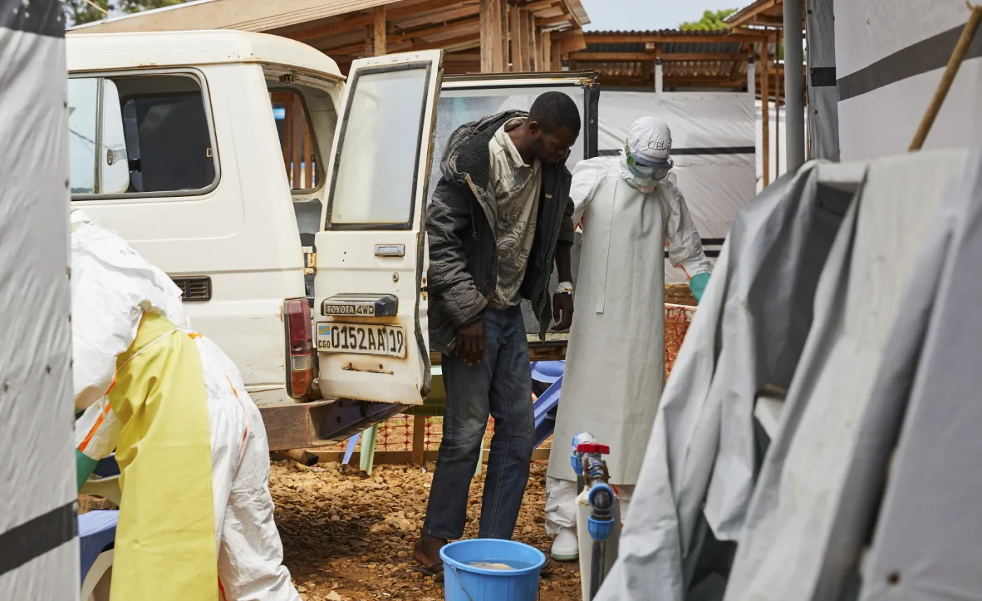 12306749-fala-epidemiczna-wirusa-ebola-w.jpg
