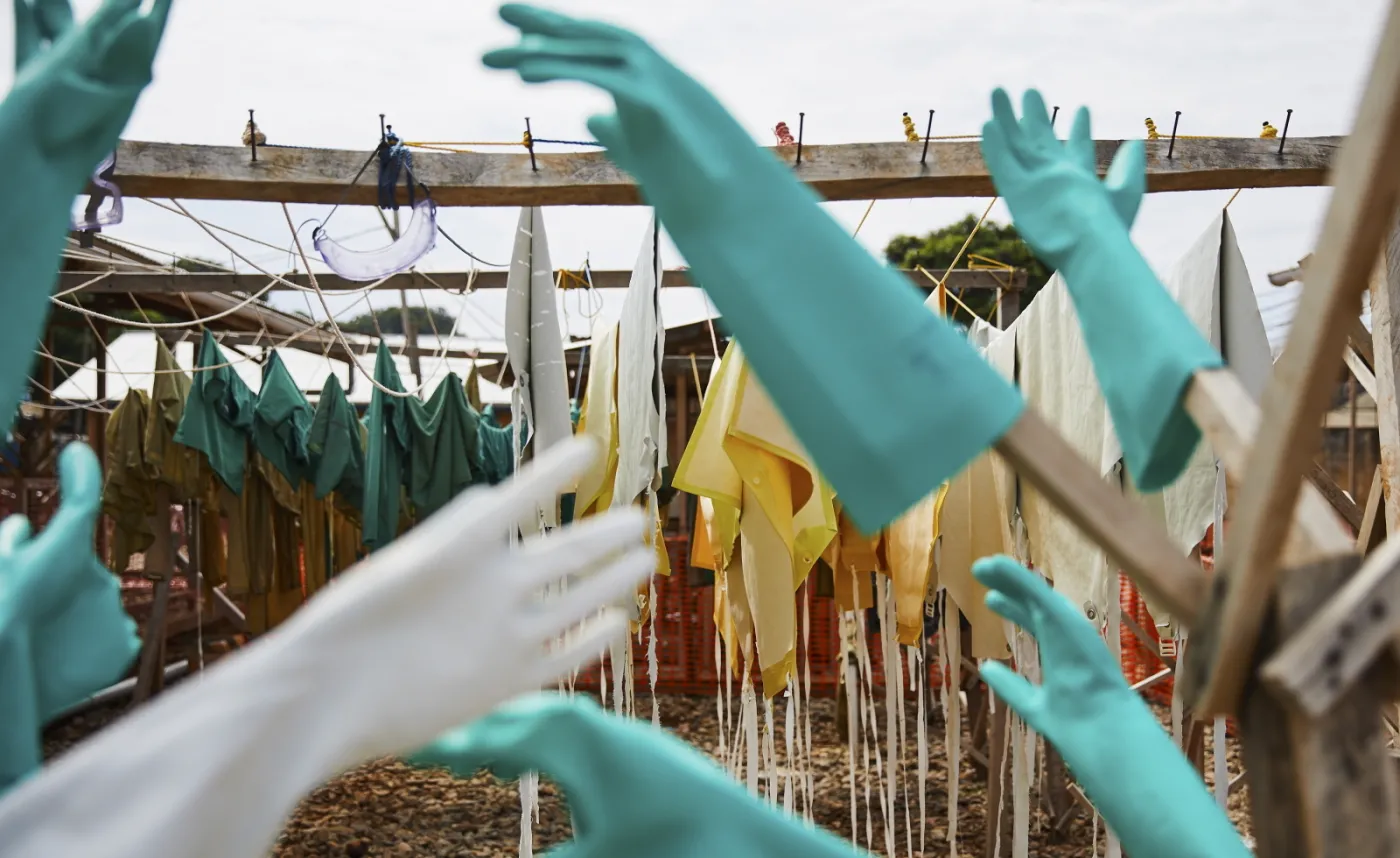 12306909-fala-epidemiczna-wirusa-ebola-w.jpg