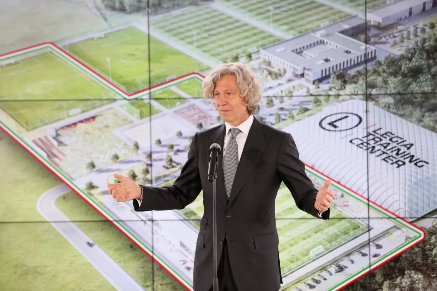 Prezes Legii Warszawa Dariusz Mioduski