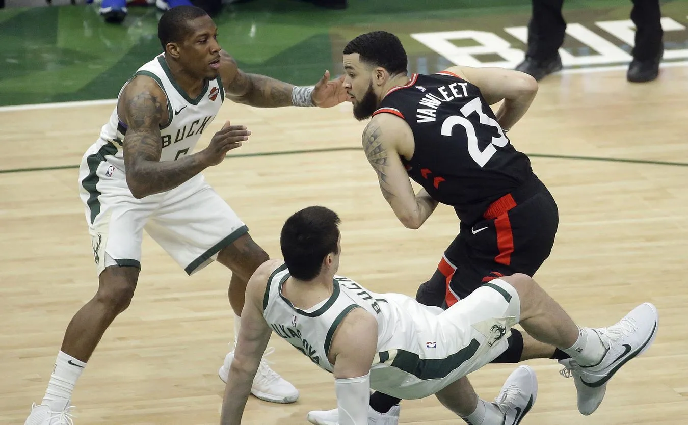 Milwaukee Bucks - Toronto Raptors