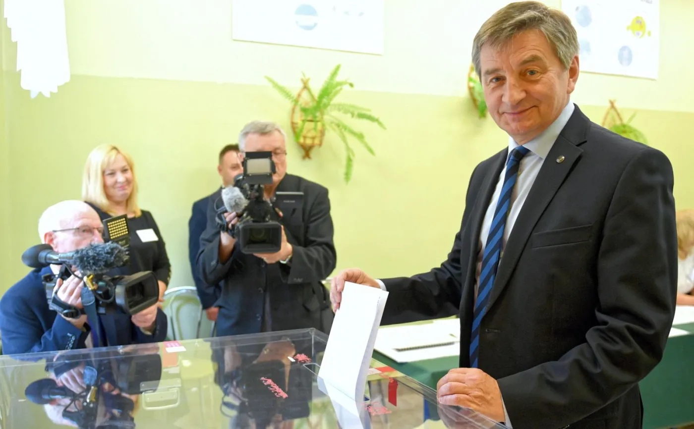12352974-marszalek-sejmu-marek-kuchcinski.jpg