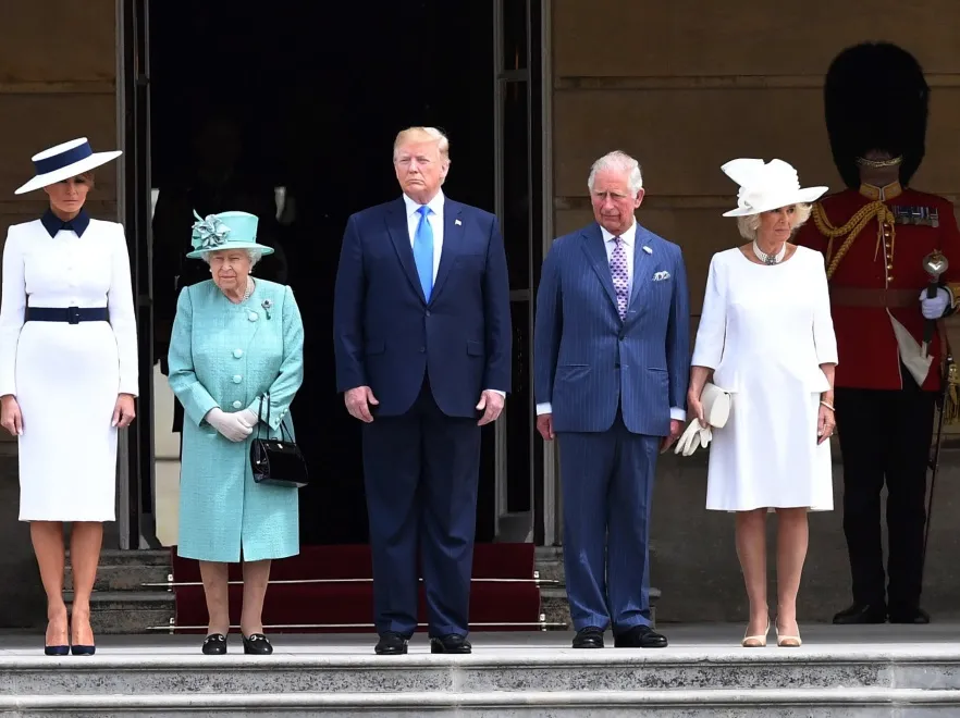 12369261-melania-trump-krolowa-elzbieta.jpg