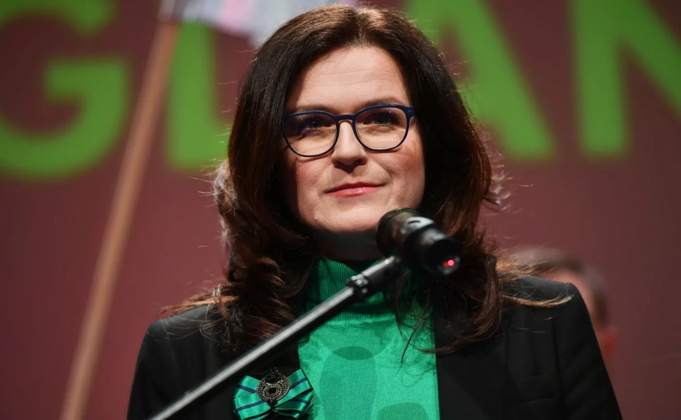 Kandydatka na prezydenta Gdańska Aleksandra Dulkiewicz podczas wieczoru wyborczego po ogłoszeniu sondażowych wyników przedterminowych wyborów