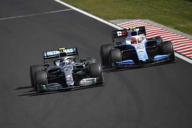 Kubica 19. na Hungaroringu. Hamilton wygrał Grand Prix Węgier