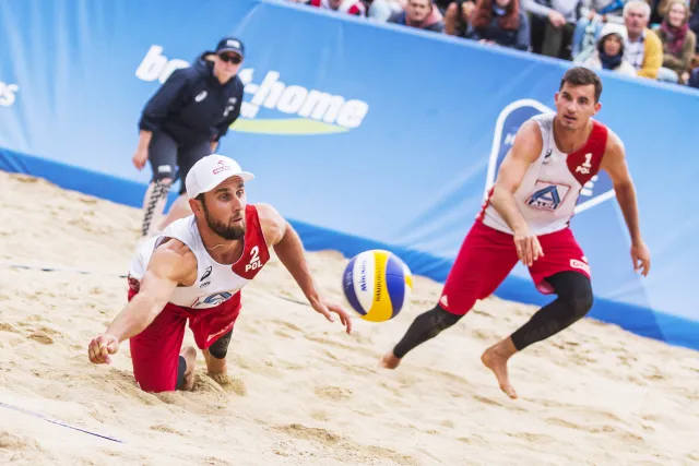 ME w siatkówce plażowej: Zwycięstwo Fijałka i Bryla, porażki pozostałych Polaków