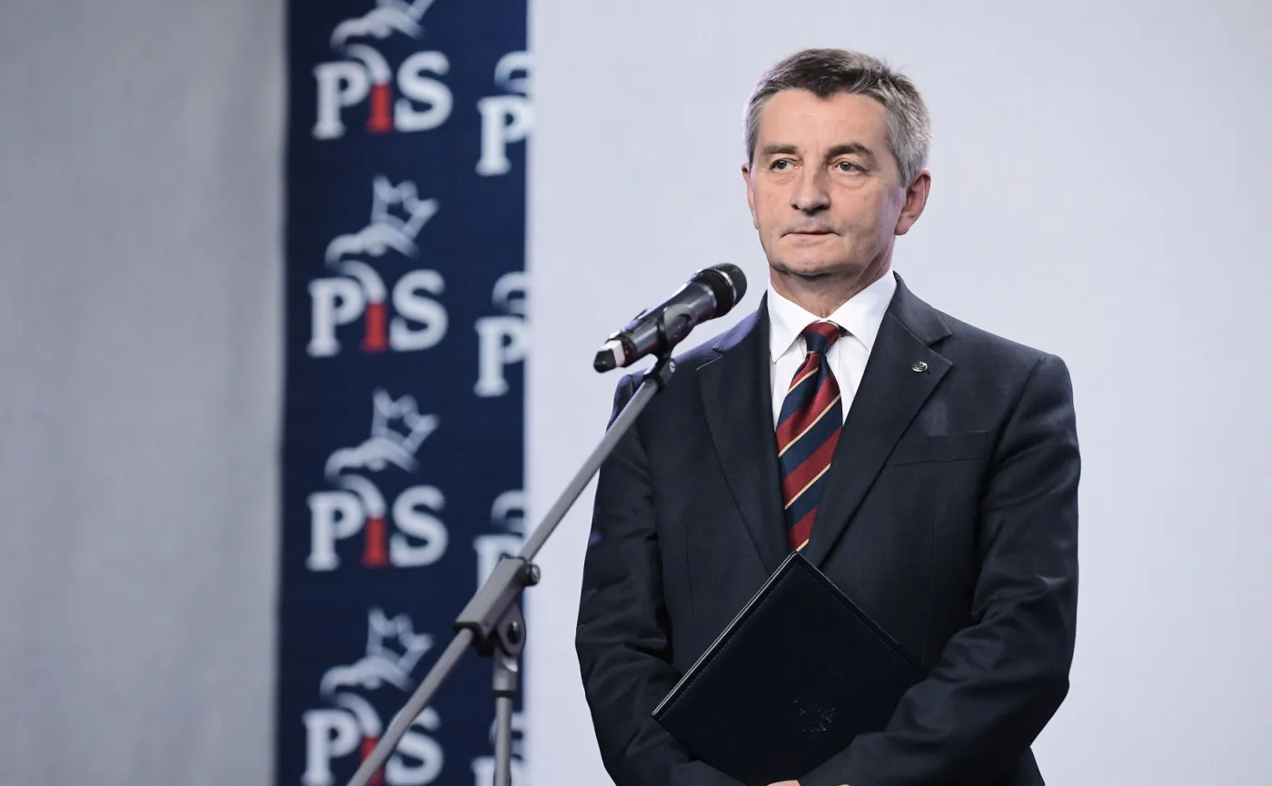 Marszałek Kuchciński wygłasza oświadczenie