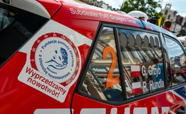 Szybsi od śmierci. Mistrzowie kierownicy pomagają ratować dzieci z nowotworem