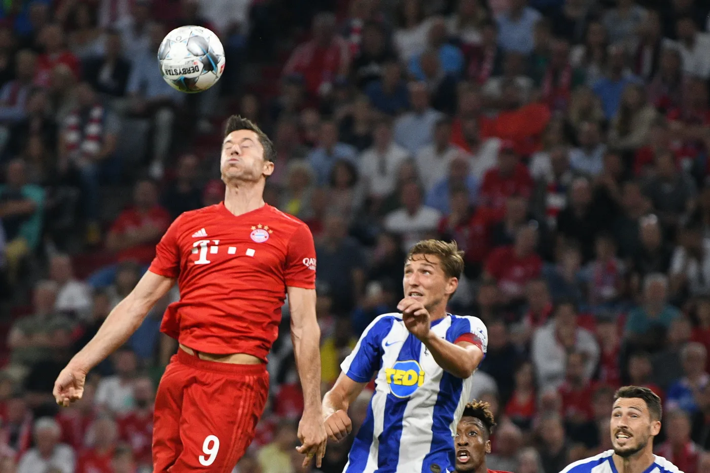 Robert Lewandowski i Niklas Stark