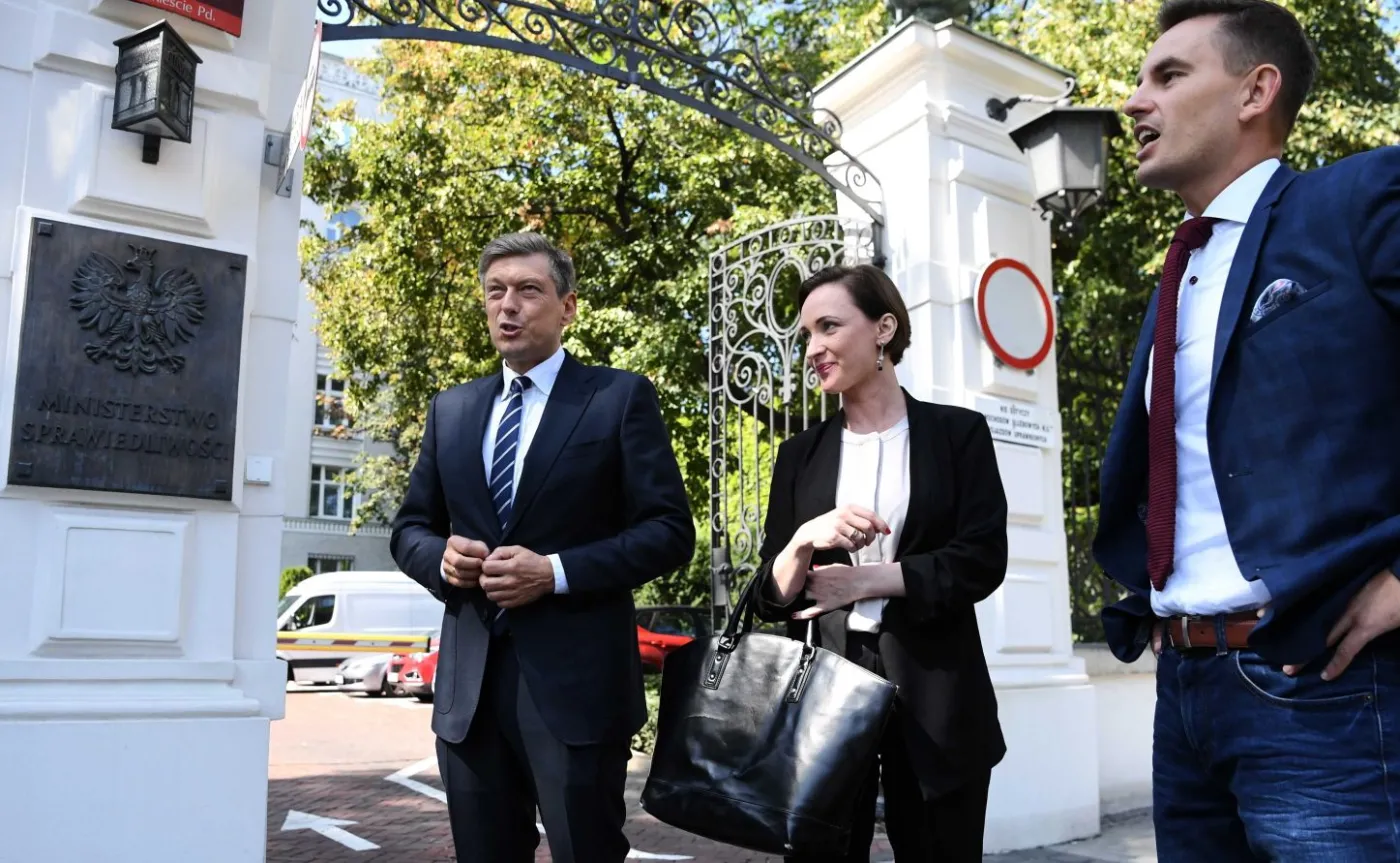 PO: MS zwleka z ujawnieniem dokumentów. Resort: Nie da się ich przygotować w jeden dzień