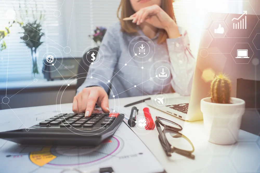 PO-KO potępia propozycję PiS o podniesieniu pensji minimalnej. "Kompletnie oderwana od realiów ekonomicznych"