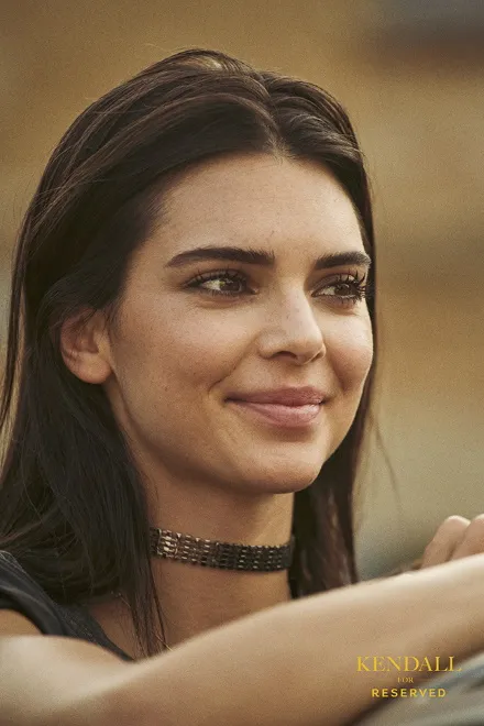 12645621-kendall-jenner-w-kampanii-ciao.jpg