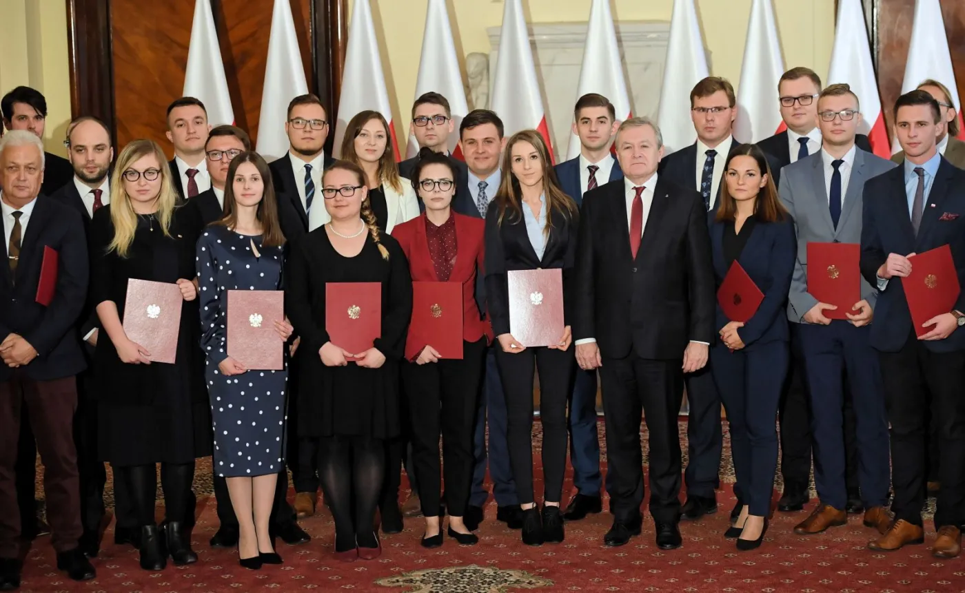 Minister kultury Piotr Gliński i Rada Dialogu z Młodym Pokoleniem