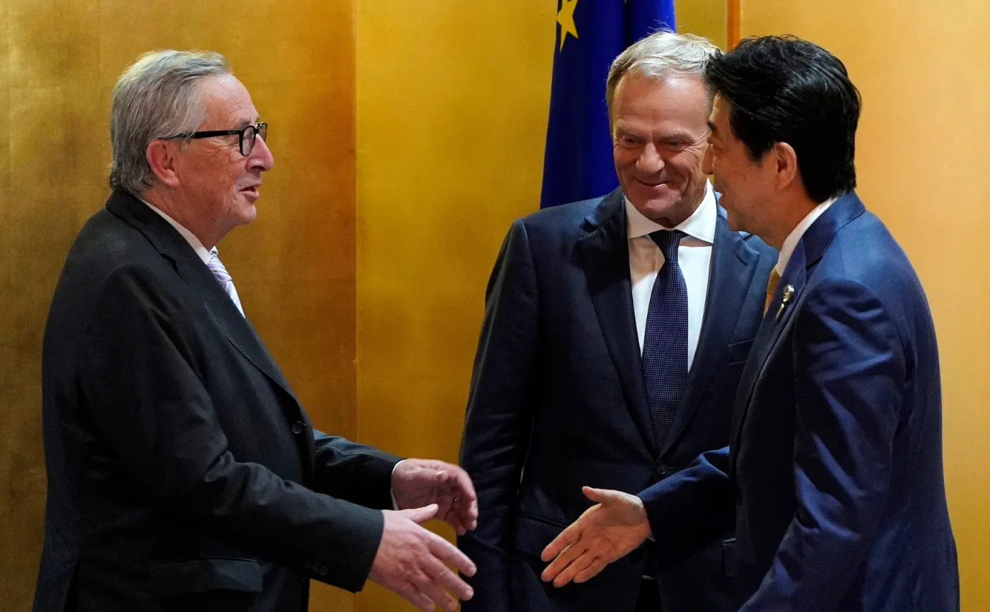 Jean-Claude Juncker, Donald Tusk i Shinzo Abe