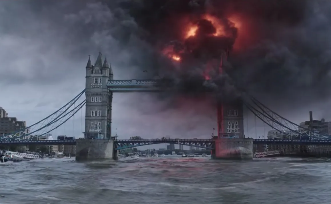 Tower Bridge płonie w "Spider-Man: Daleko od domu"