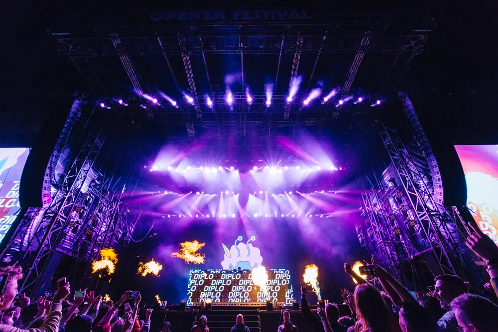 12440376-diplo-na-festiwalu-open-er-2019.jpg