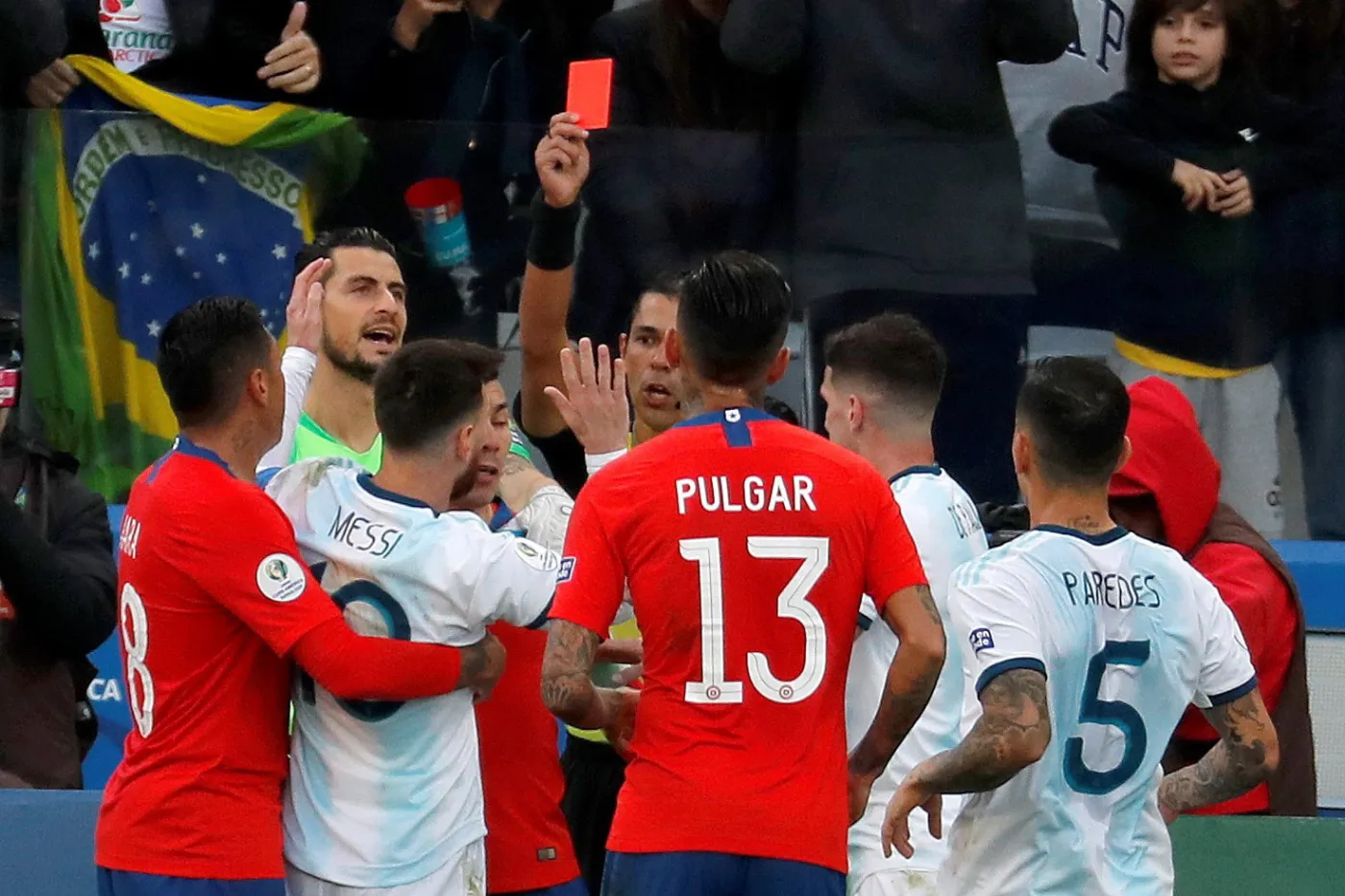 Lionel Messi ukarany czerwoną kartką