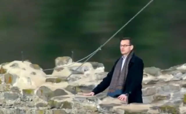 Amerykanie nakręcili film o Polsce. Premier Morawiecki w roli przewodnika [WIDEO]