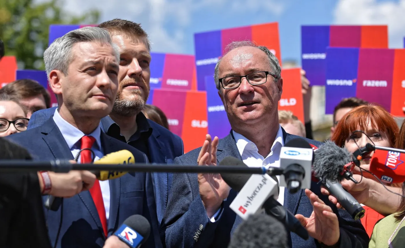 Szef SLD Włodzimierz Czarzasty (P), lider partii Wiosna Robert Biedroń (L) oraz współzałożyciel i członek Zarządu Krajowego partii Razem Adrian Zandberg (C) 