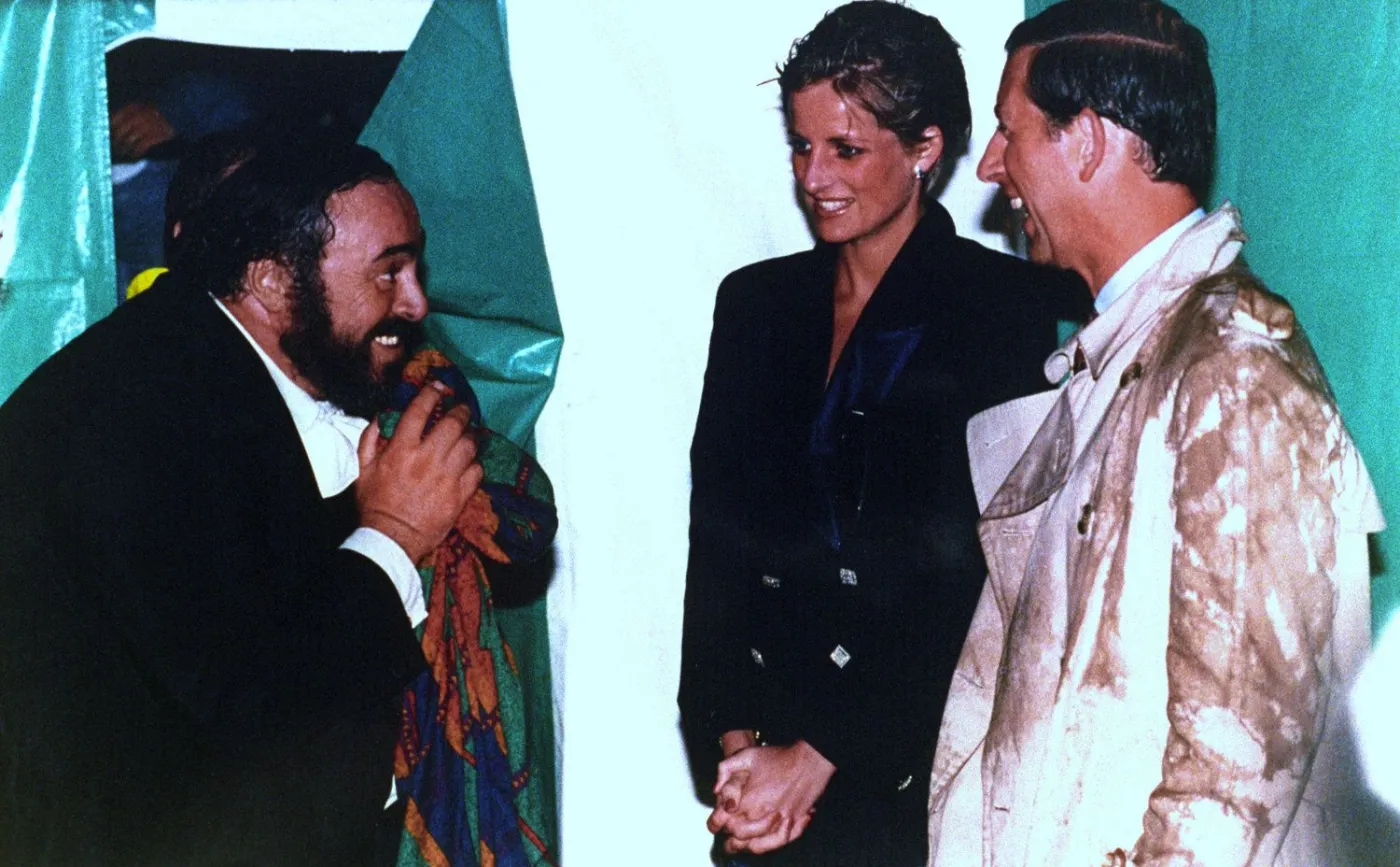 Luciano Pavarotti w towarzystwie ksi