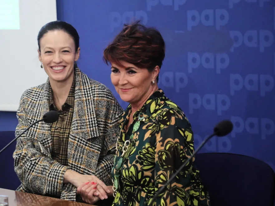 Magdalena Różczka; Jolanta Kwaśniewska