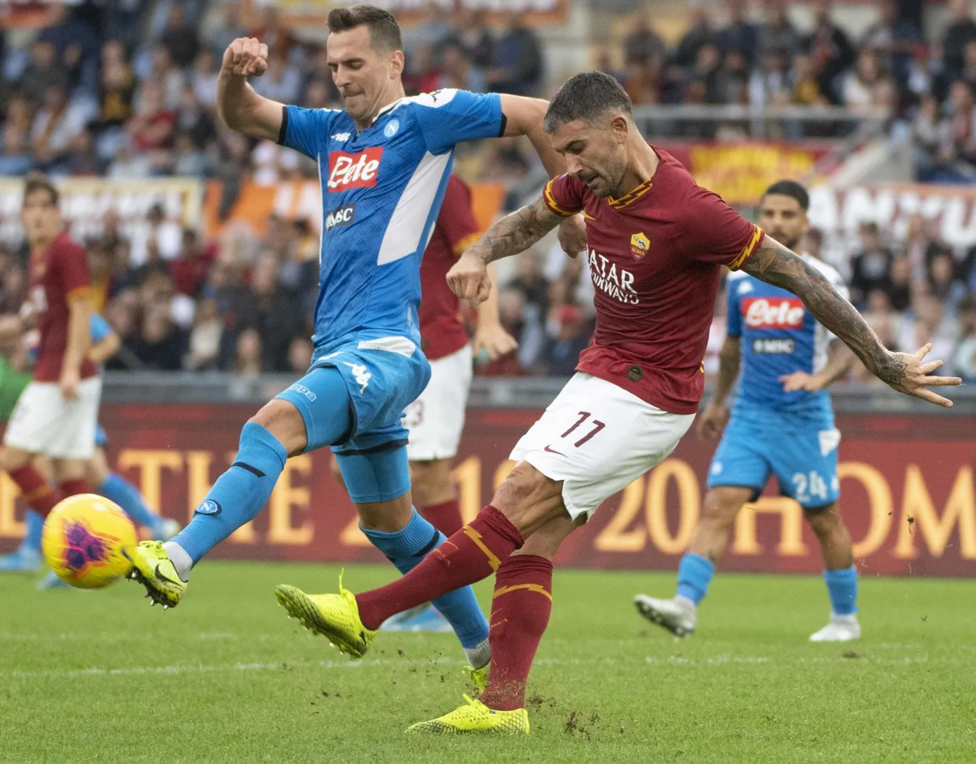 Arkadiusz Milik i Aleksandar Kolarov