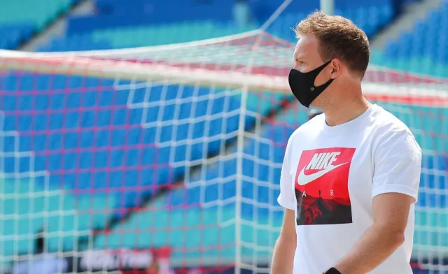 Futbol wrócił, ale w innym, smutniejszym wydaniu