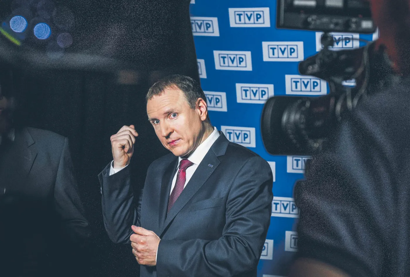 "Pojedynek filmów o pedofilii". W sieci zawrzało po wpisie Kurskiego