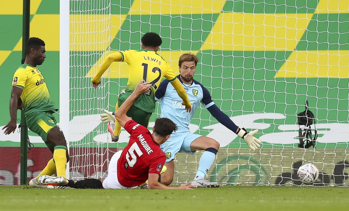 Manchester United w ćwierćfinale Pucharu Anglii. Harry Maguire bohaterem