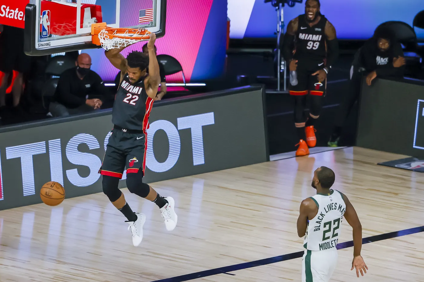 Jimmy Butler i Khris Middleton