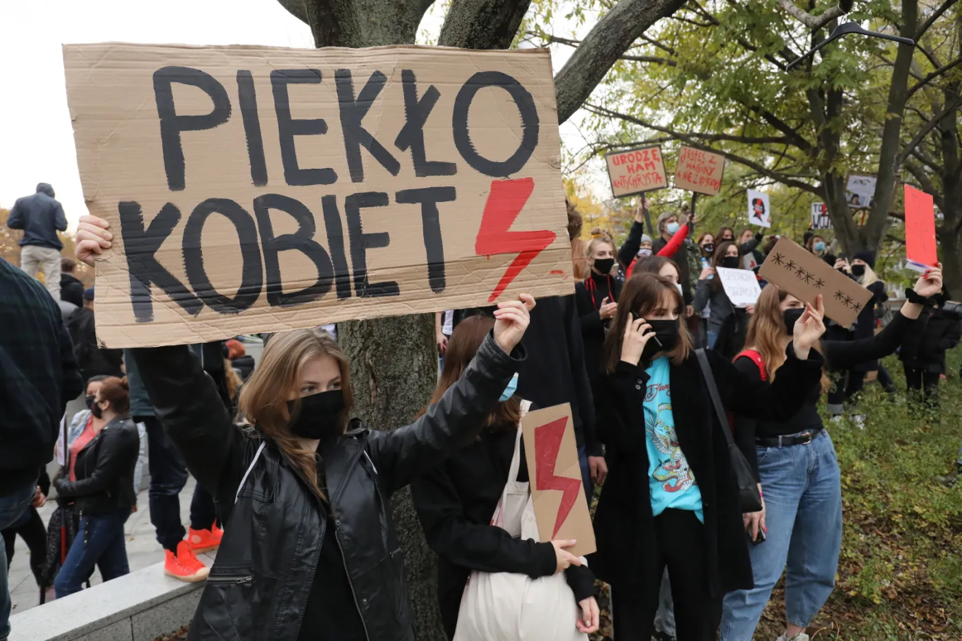 Jak Polacy oceniają wyrok TK w sprawie aborcji? SONDAŻ