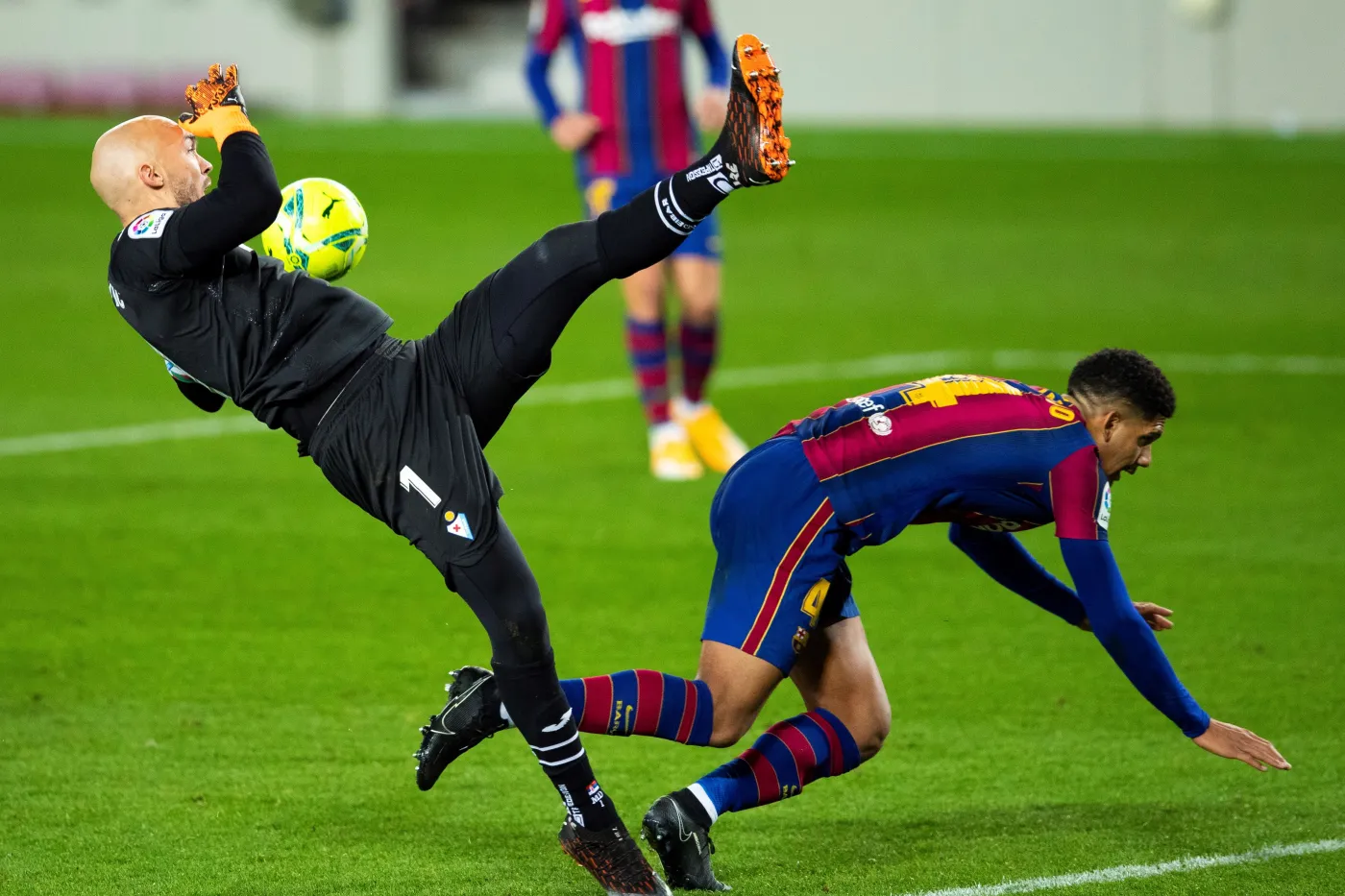 Barcelona bez Messiego nie dała rady Eibar. Kądzior z Camp Nou wraca z punktem