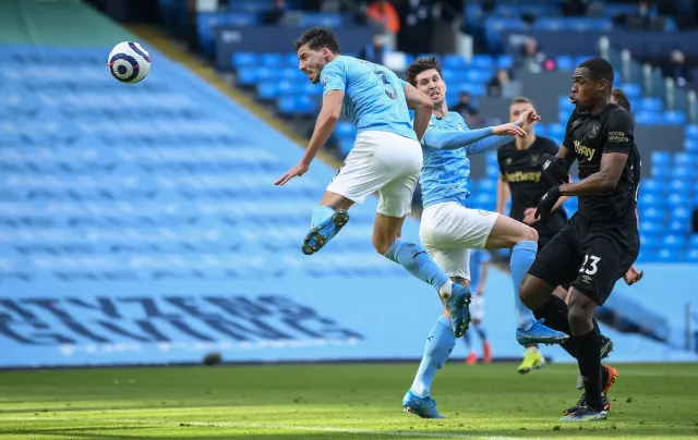 Fabiański kontuzjowany, 14. z rzędu zwycięstwo Manchesteru City