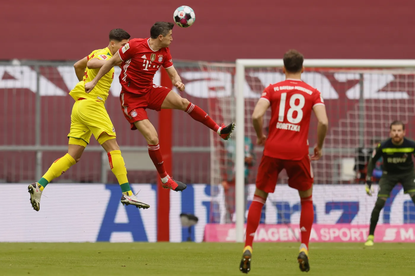 Lewandowski strzelił dwa gole. Bayern rozgromił FC Koeln