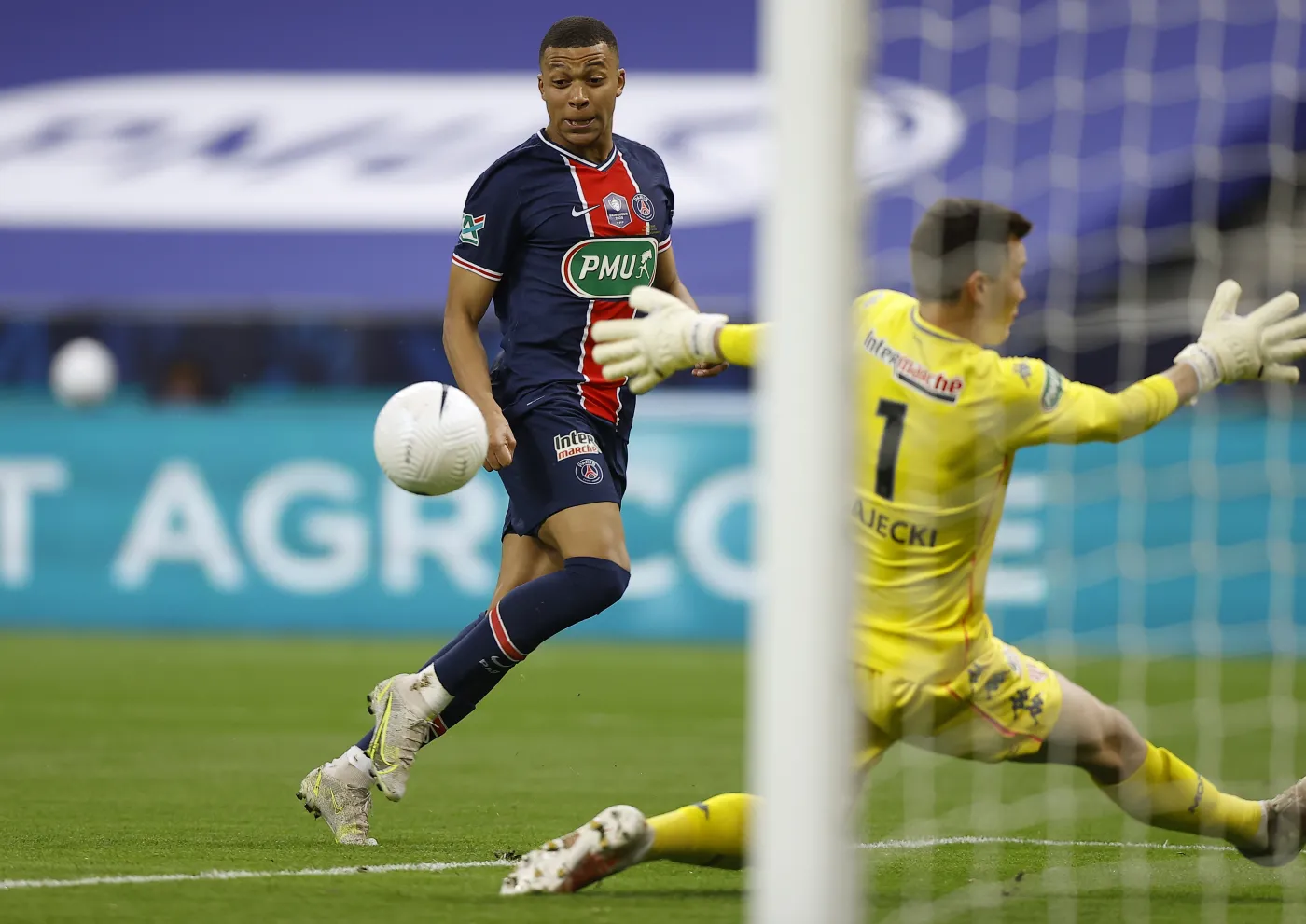 Majecki puścił dwa gole w finale. Puchar Francji dla Paris Saint-Germain