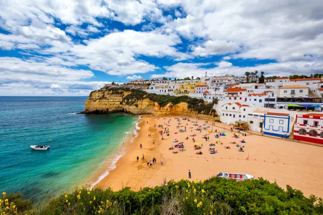 Koronawirus w Portugalii. Liczne ogniska zakażeń w turystycznym regionie Algarve