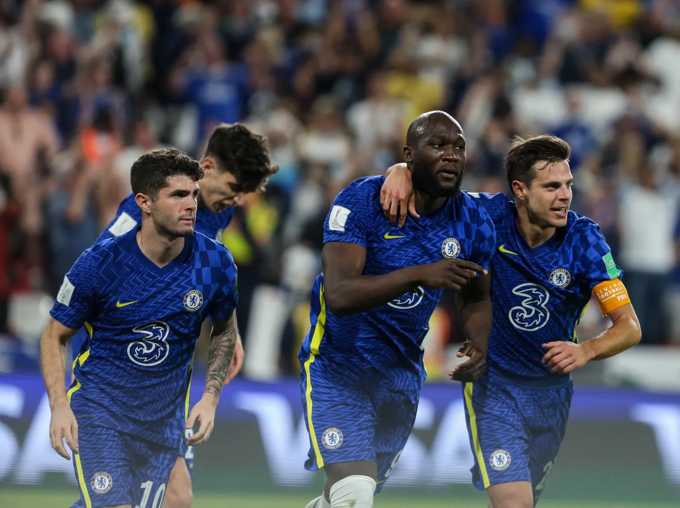 Liga Mistrzów. Chelsea faworytem, niejasność w pozostałych parach