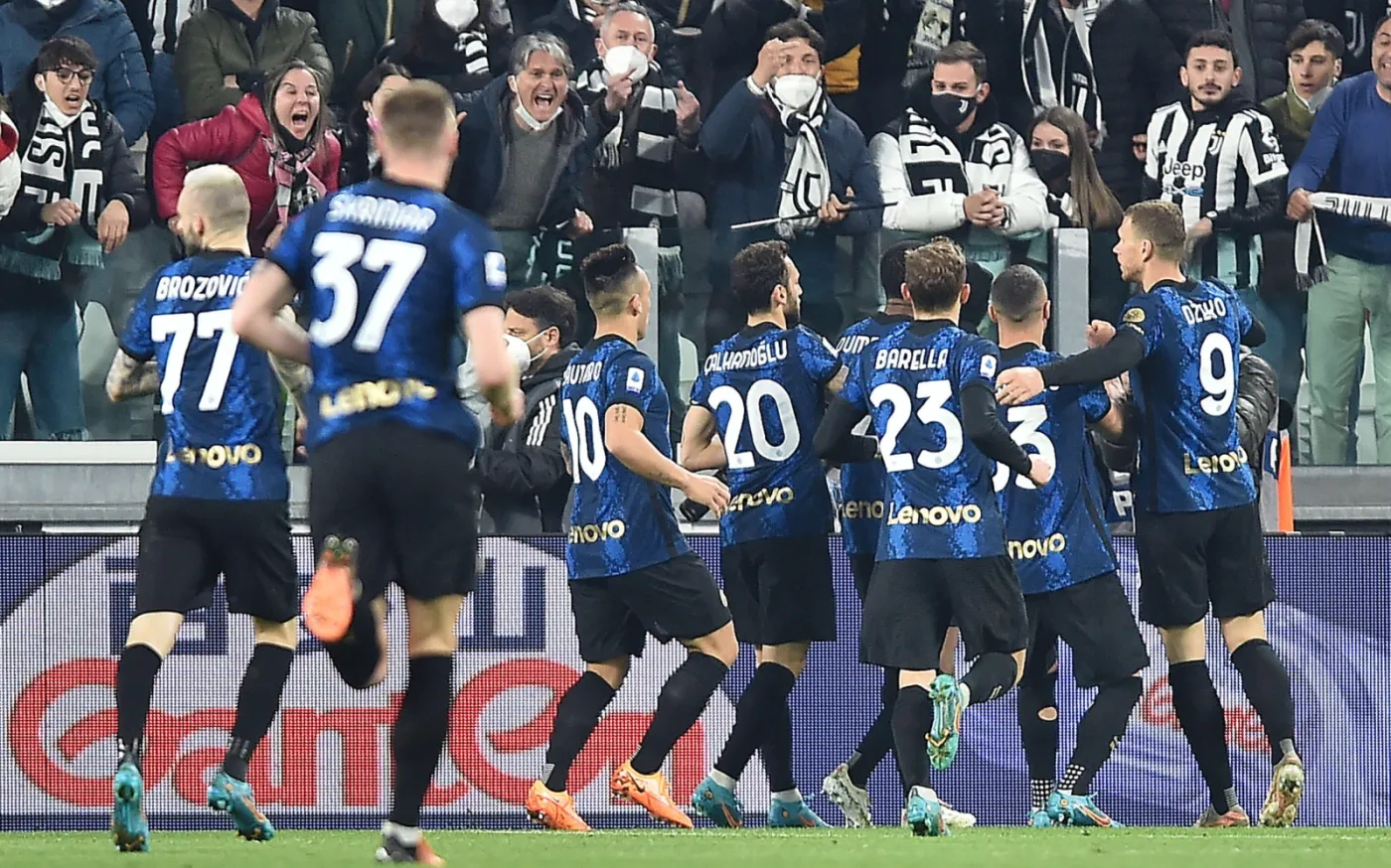 Bolesna porażka Juventusu z Interem. Szczęsny obronił karnego [WIDEO]