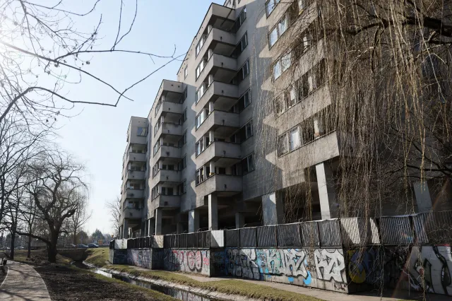 Remont warszawskiego "Szpiegowa" może nie dojść do skutku. Trwają analizy ekspertów