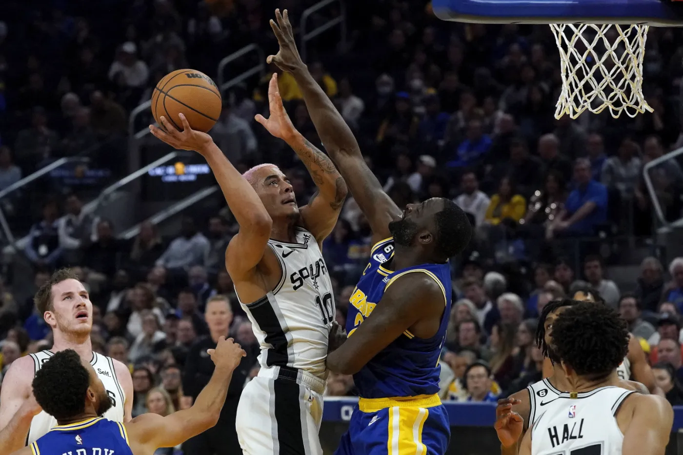Spurs nie mieli nic do powiedzenia. Sromotna porażka drużyny Sochana [WIDEO]