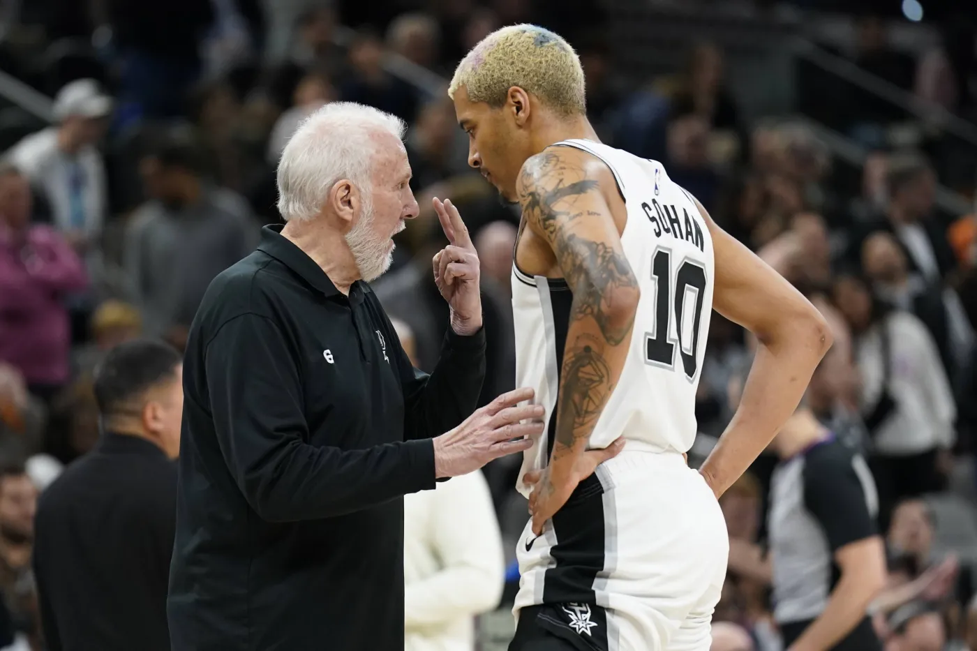 Gregg Popovich i Jeremy Sochan